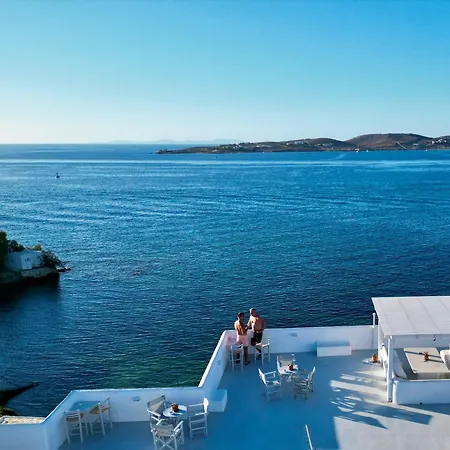 Nostos Parikia (Paros)