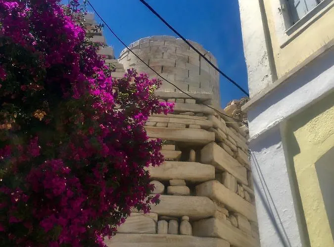 Nostos Lägenhet Páros